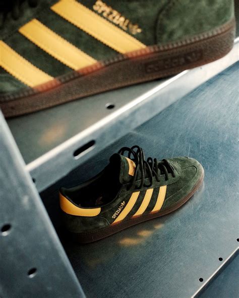 Buy Handball Spezial 'Night Cargo Tribe Yellow' 